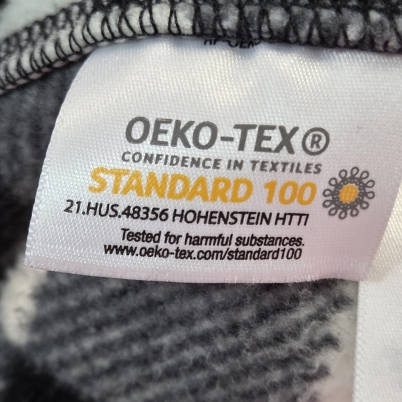 Lands' End Black and White Checkered Pullover - Picture 5 of 8